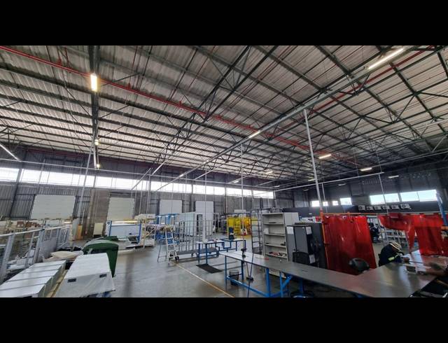 2,052M² WAREHOUSE TO LET IN GLEN MARAIS